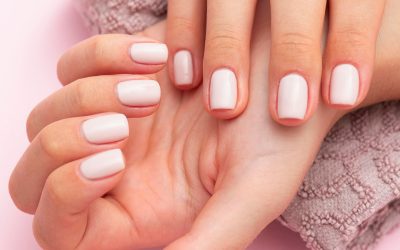 Beneficios de los quitaesmaltes con y sin acetona